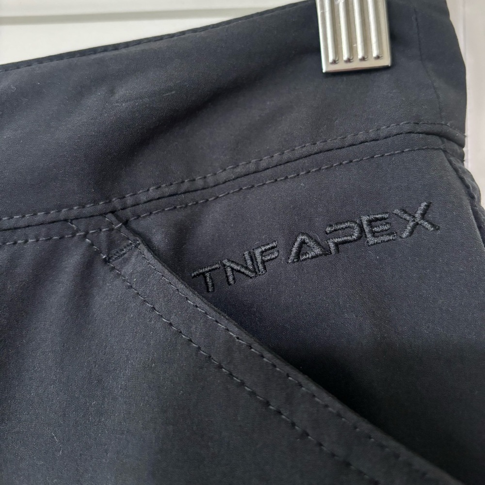 The North Face Apex Skort Skirt Black Athleisure Athletic Large Size 10 - Picture 4 of 12